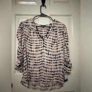 ✨NWT✨ Democracy Flowy Blouse Size Small Boho V-Neck Top